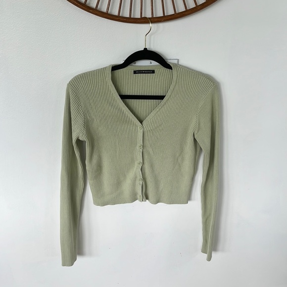 Brandy Melville Sweaters - brandy melville shannon sweater